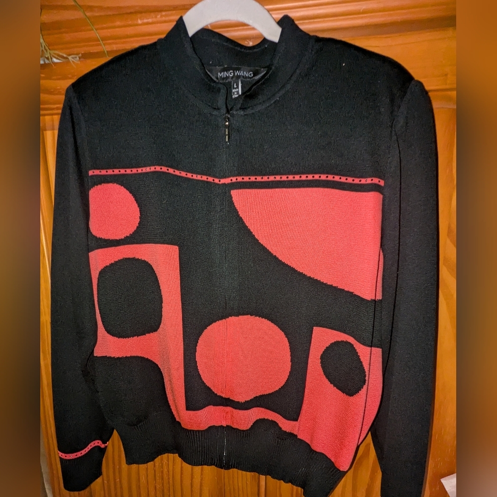 Ming Wang geometric black and red top. Size L